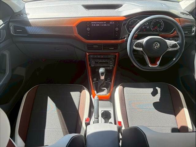 VOLKSWAGEN T-CROSS 2020 Image 31