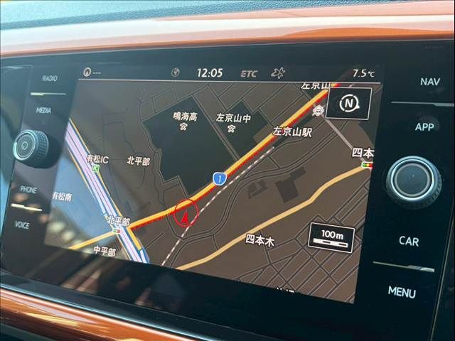 VOLKSWAGEN T-CROSS 2020 Image 31