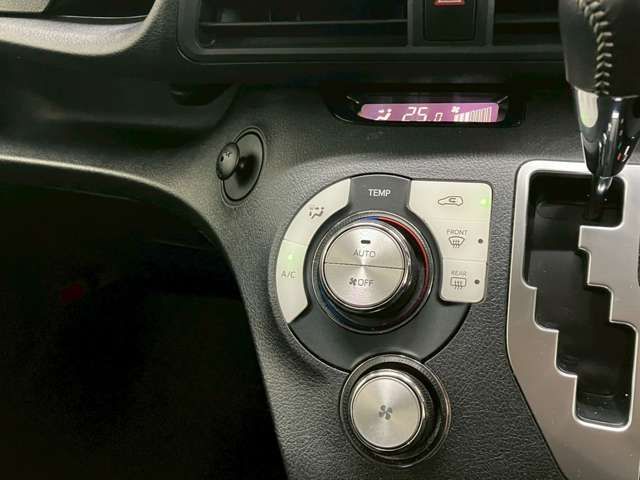 TOYOTA SIENTA HYBRID 2022 Image 31