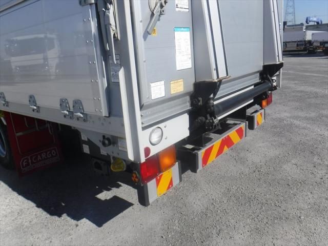 ISUZU FORWARD 2018 Image 31