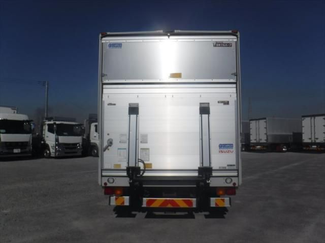 ISUZU FORWARD 2018 Image 31