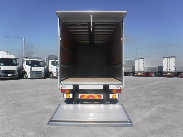 ISUZU FORWARD 2018 Image 31