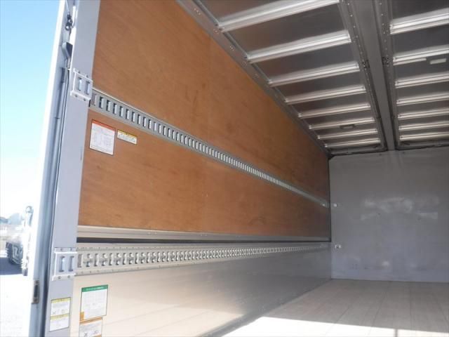 ISUZU FORWARD 2018 Image 31