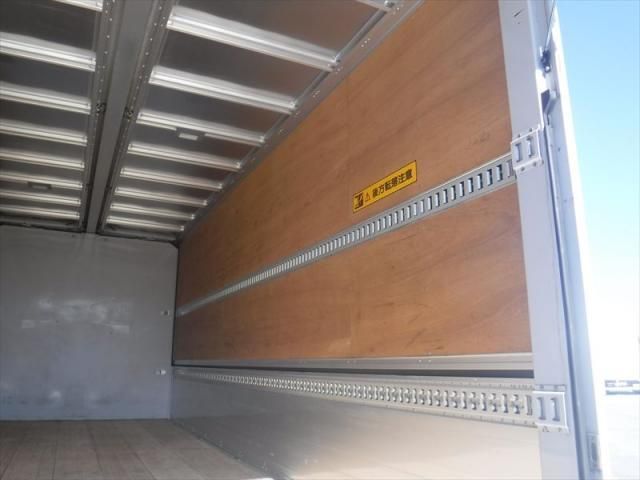 ISUZU FORWARD 2018 Image 31