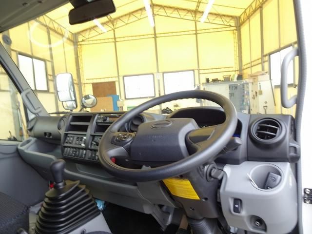 HINO DUTRO 2025 Image 31