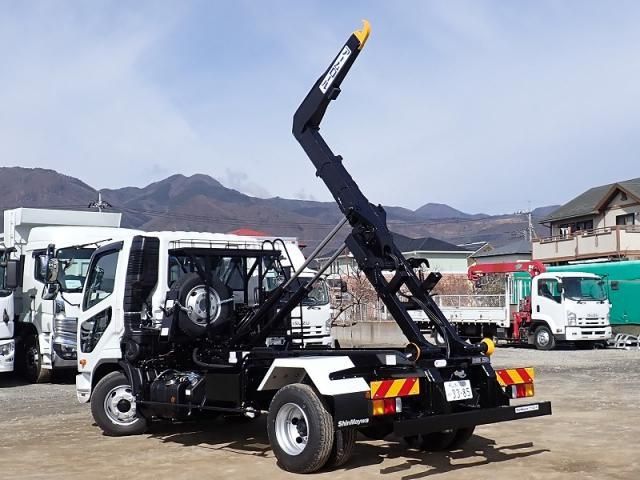 MITSUBISHI FUSOU FIGHTER 2025 Image 31