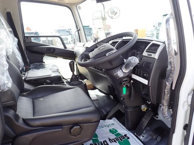 MITSUBISHI FUSOU FIGHTER 2025 Image 31