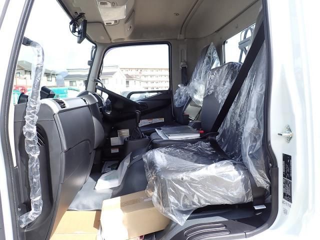 MITSUBISHI FUSOU FIGHTER 2025 Image 31