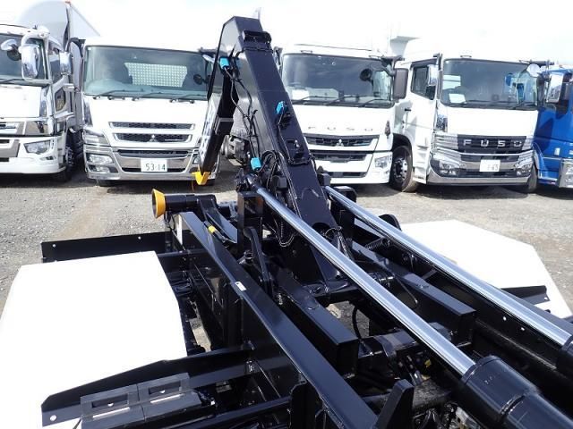 MITSUBISHI FUSOU FIGHTER 2025 Image 31