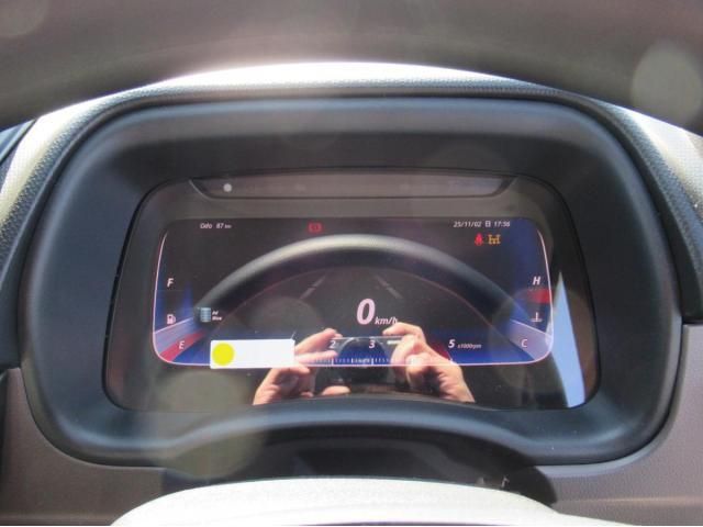 MITSUBISHI CANTER 2025 Image 31