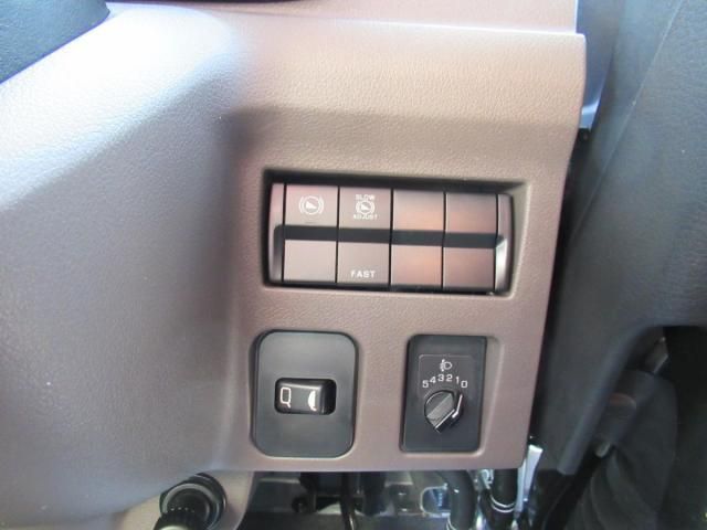 MITSUBISHI CANTER 2025 Image 31