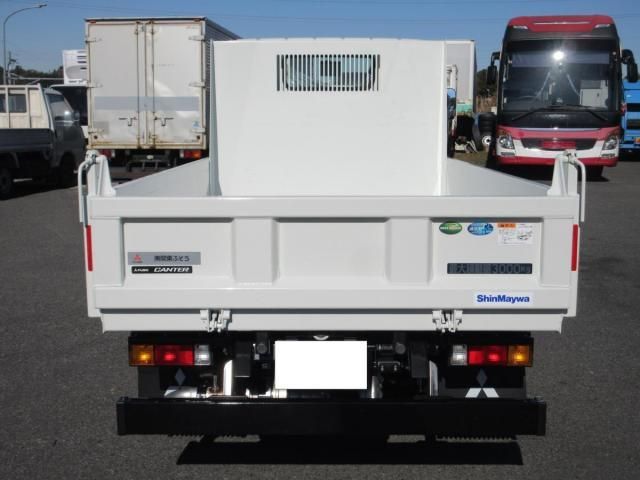 MITSUBISHI CANTER 2025 Image 31