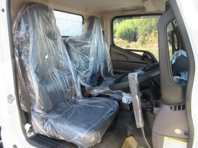 MITSUBISHI CANTER 2025 Image 31