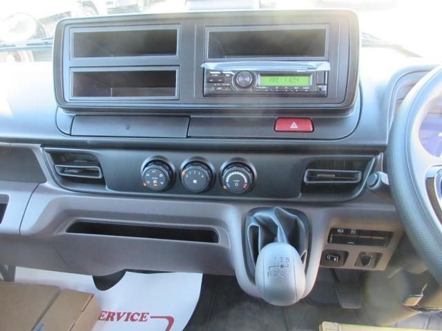 MITSUBISHI CANTER 2025 Image 31