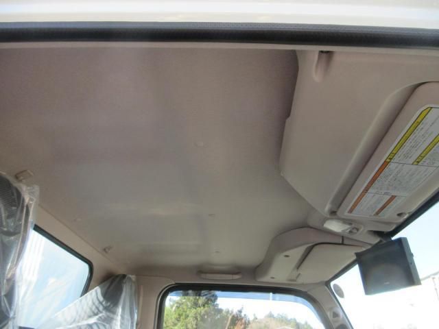 MITSUBISHI CANTER 2025 Image 31