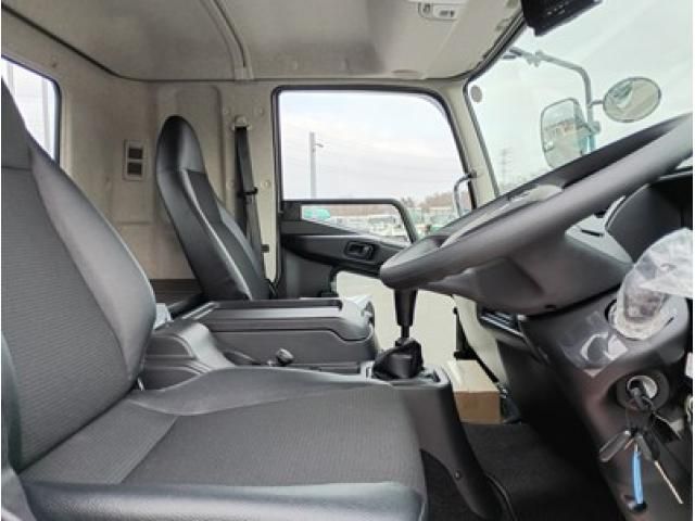 MITSUBISHI FUSOU FIGHTER 2025 Image 31