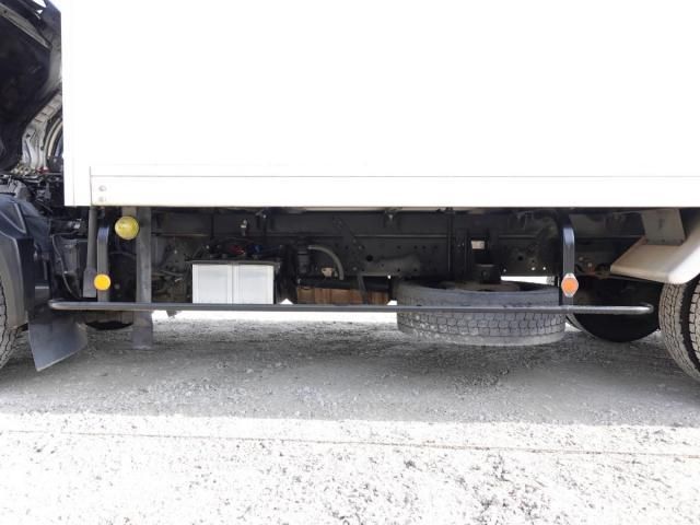 HINO DUTRO 2011 Image 31