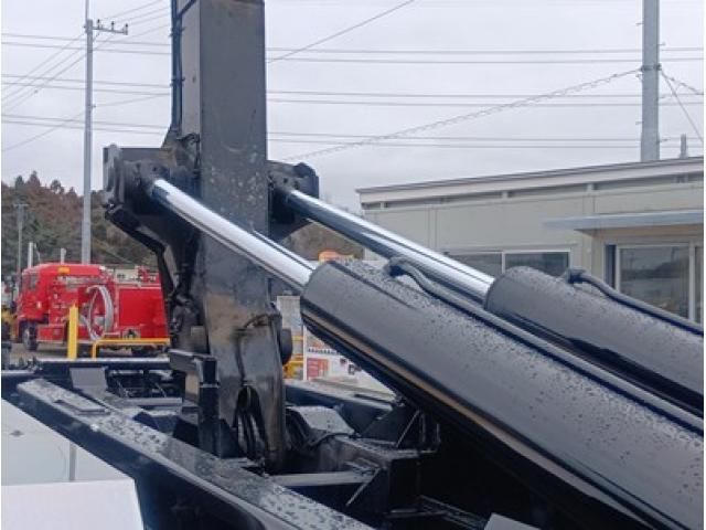 HINO PROFIA 2019 Image 31