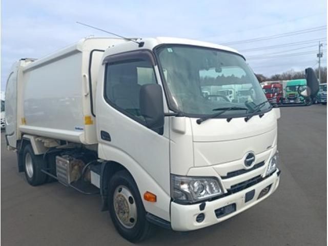 HINO DUTRO 2020 Image 31