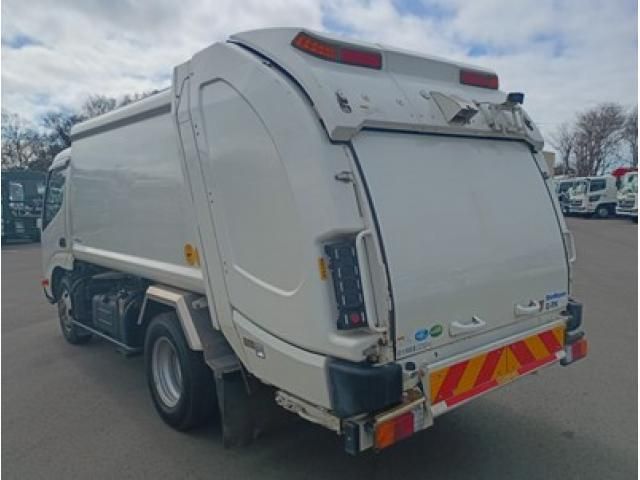 HINO DUTRO 2020 Image 31