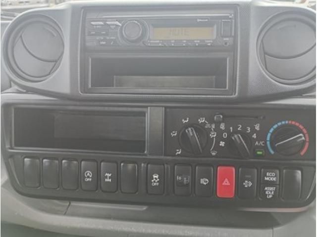 HINO DUTRO 2020 Image 31