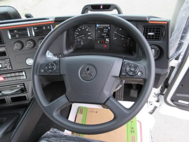 MITSUBISHI FUSOU SUPER GREAT 2025 Image 31