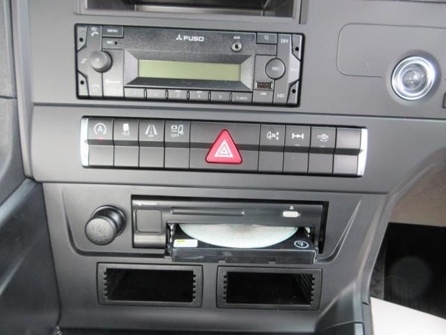 MITSUBISHI FUSOU SUPER GREAT 2025 Image 31