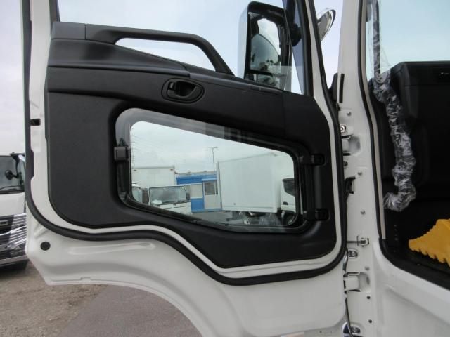 MITSUBISHI FUSOU SUPER GREAT 2025 Image 31