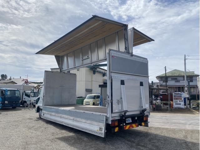 MITSUBISHI FUSOU FIGHTER 2017 Image 31