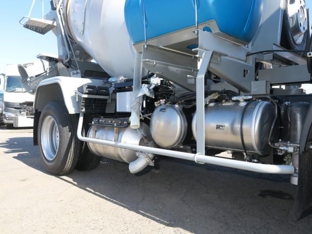 MITSUBISHI FUSOU FIGHTER 2025 Image 31