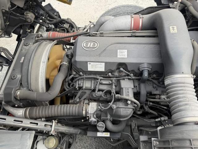 NISSAN DIESEL QUON 2017 Image 31