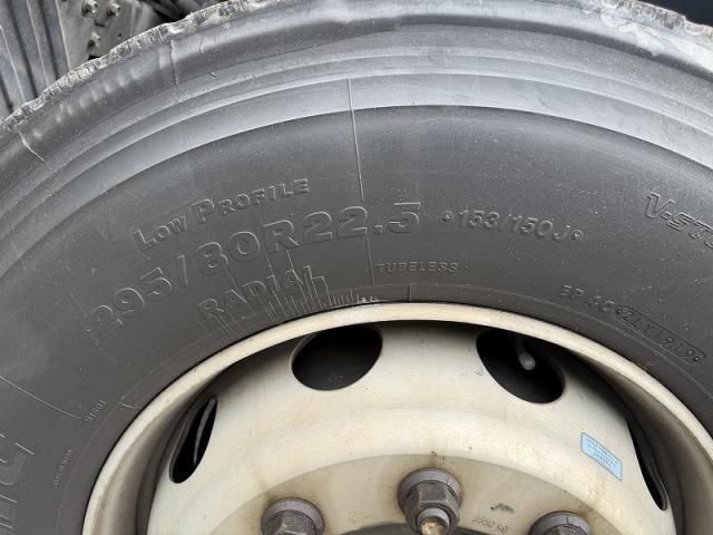 NISSAN DIESEL QUON 2017 Image 31