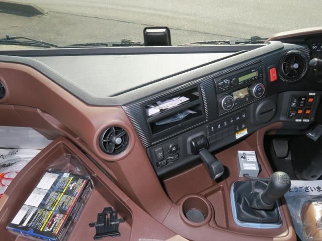 HINO PROFIA 2025 Image 31