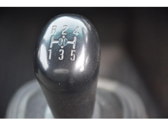 ISUZU ELF 2003 Image 31