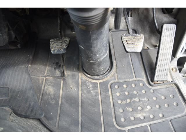 ISUZU ELF 2003 Image 31