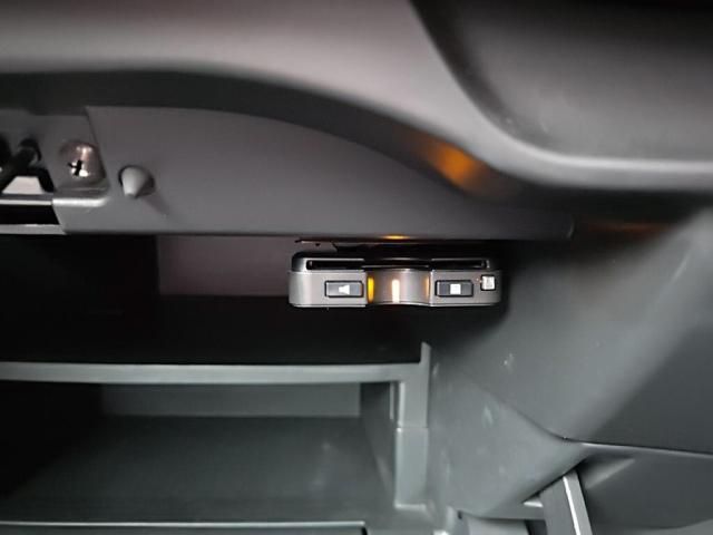 NISSAN NOTE 2017 Image 31