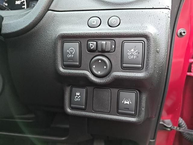 NISSAN NOTE 2017 Image 31