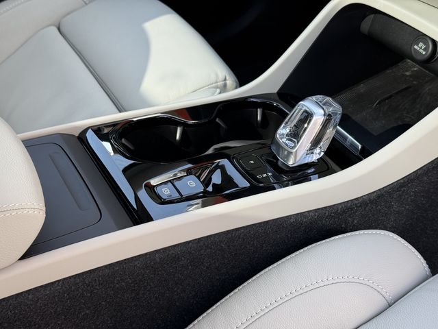 VOLVO XC40 2023 Image 31