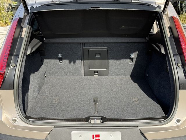 VOLVO XC40 2023 Image 31