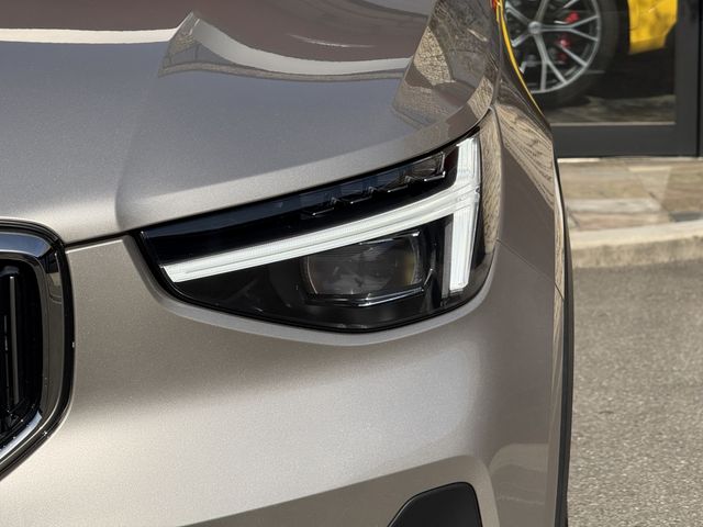 VOLVO XC40 2023 Image 31