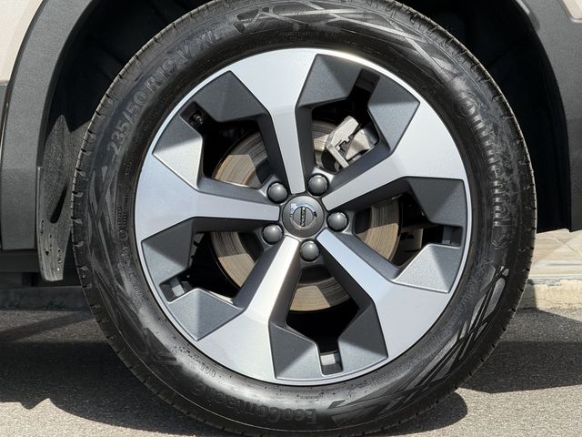 VOLVO XC40 2023 Image 31