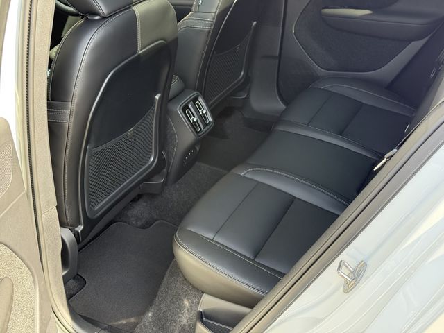 VOLVO XC40 2024 Image 31