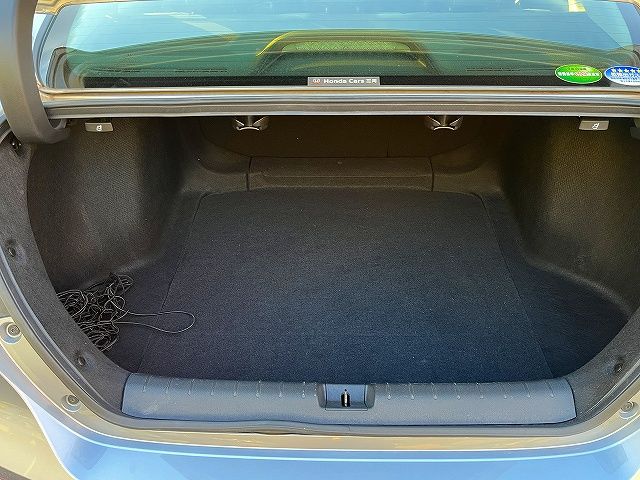 HONDA INSIGHT SEDAN 2019 Image 31