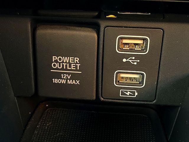 HONDA INSIGHT SEDAN 2019 Image 31