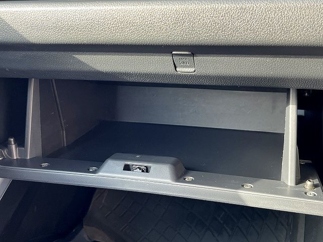 DAIHATSU HIJET TRUCK 4WD 2016 Image 31