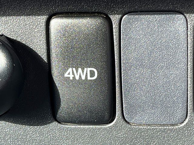 DAIHATSU HIJET TRUCK 4WD 2016 Image 31