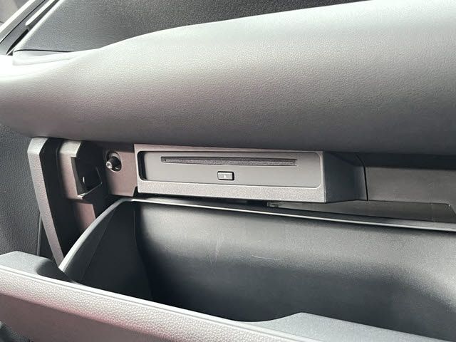 TOYOTA NOAH HYBRID 2023 Image 31