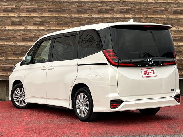 TOYOTA NOAH HYBRID 2023 Image 31