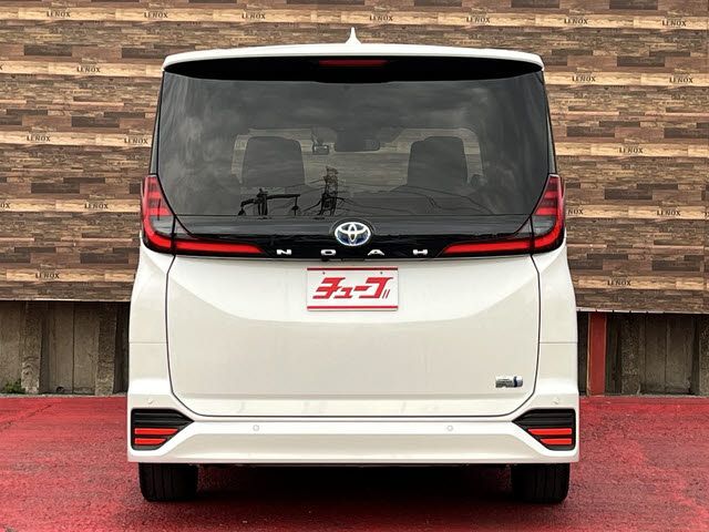 TOYOTA NOAH HYBRID 2023 Image 31