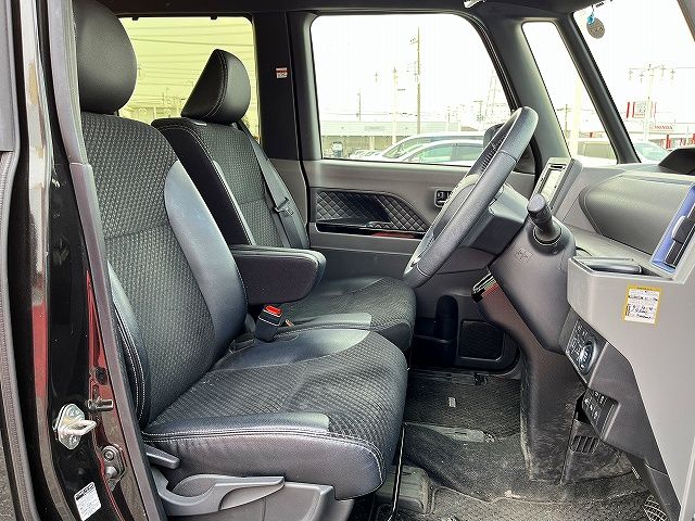 DAIHATSU TANTO CUSTOM 2019 Image 31